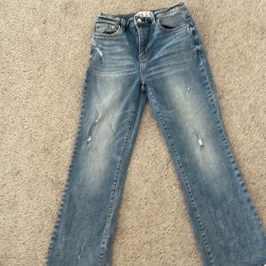 DAZE JEANS - super cute slim fit - women's 25 - very flattering - cute jeans